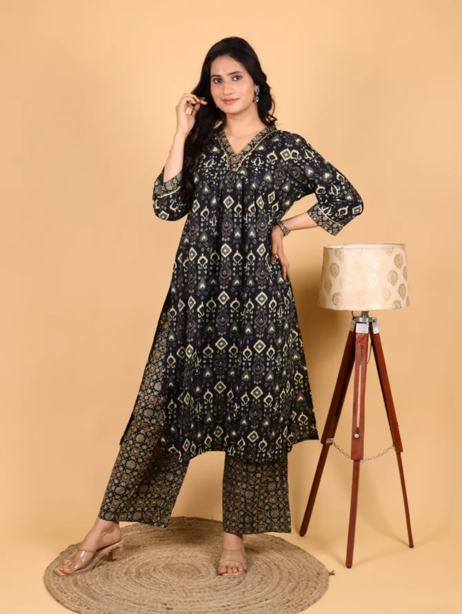 Black Floral Cotton Kurta Set — Duskbloom Set - Image 2